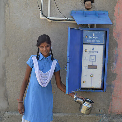 girl-using-safe-water