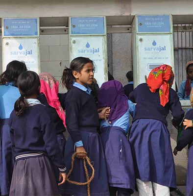 school-girls-using-sarvajal-safe-water