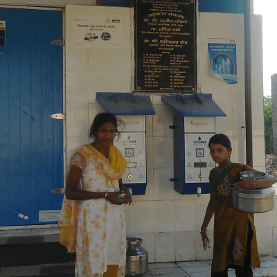 girls-using-water-utility