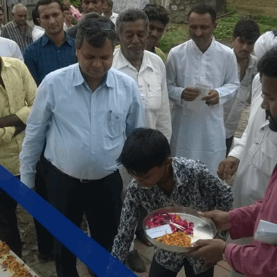 ribbon-cutting-by-child