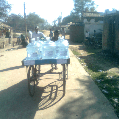 sarvajal-water-jugs